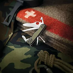 Мультитул Victorinox Swiss Soldier's Knife (0.8461.MWCH) - миниатюра 6