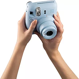 Фотокамера миттєвого друку Fujifilm Instax Mini 12 Pastel Blue (16806092) - мініатюра 16